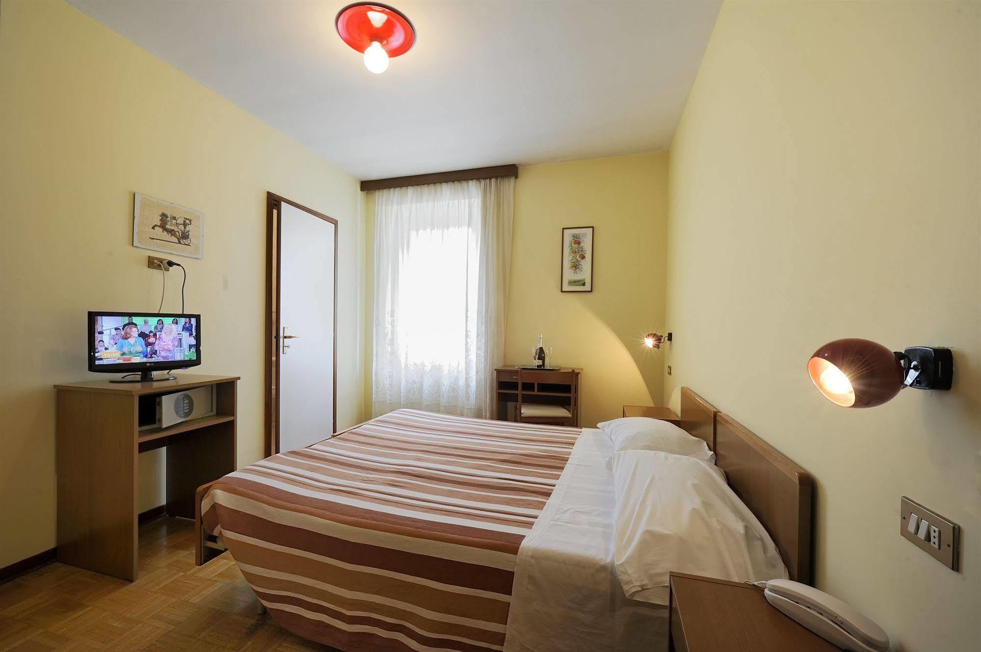 Hotel Bertusi Porretta Terme Exterior photo
