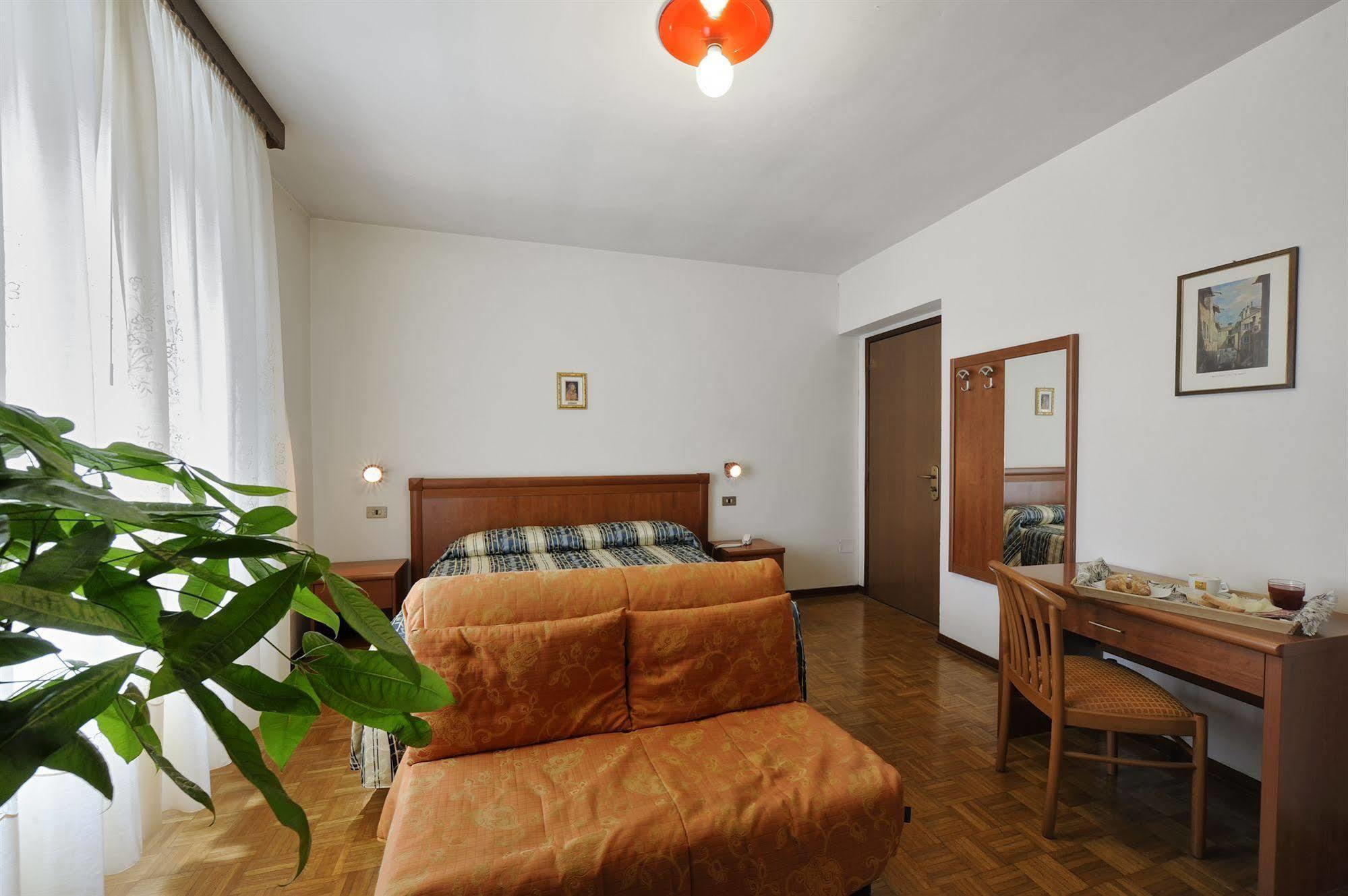 Hotel Bertusi Porretta Terme Exterior photo